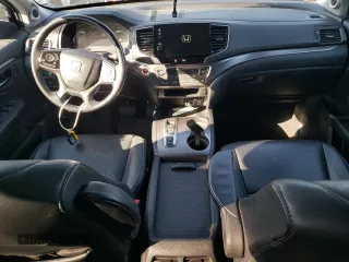 2021 Honda Pilot Special Edition with VIN 5FNYF6H26MB077053, listed as a Copart auction lot 55793135 with 83,110 mi miles and Salvage title. Bid and sale history available at DreamBid. Image 8.
