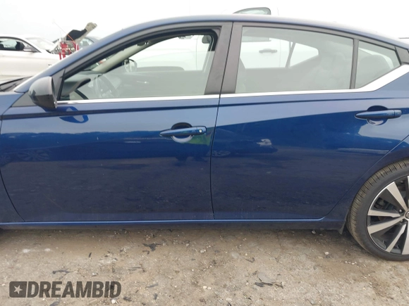 2022 Nissan Altima SR z VIN 1N4BL4CV9NN356767, wystawiony jako IAAI lot #42222461 z przebiegiem 58 505 mil mil oraz . Historia ofert i sprzedaży dostępna na DreamBid. Obrazek 14.