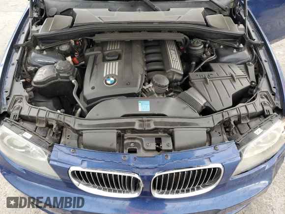 2008 BMW 1 Series 128i с VIN WBAUL73568VE88989, выставлен на аукционе Copart как лот 52004715 с пробегом 78 833 миль миль и Списание • Salvage title. История ставок и продаж доступна на DreamBid. Изображение 12.