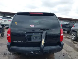 2007 Chevrolet Suburban LT with VIN 1GNFC16097R179358, listed as a IAAI auction lot 42104937 with Not provided miles and . Bid and sale history available at DreamBid. Image 16.