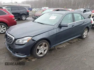 2016 Mercedes-Benz E-Class E 350 Luxury with VIN WDDHF8JB4GB252838, listed as a IAAI auction lot 41827623 with 53,706 mi miles. Bid and sale history available at carsss.com. Image 19.