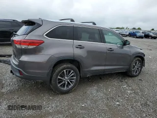 2019 Toyota Highlander SE with VIN 5TDJZRFH9KS936811, listed as a Copart auction lot 60310505 with 129,988 mi miles and Salvage title. Bid and sale history available at DreamBid. Image 3.