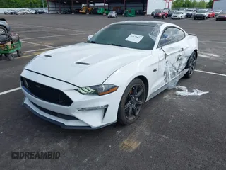 2019 Ford Mustang GT z VIN 1FA6P8CF6K5173649, wystawiony jako IAAI lot #42172829 z przebiegiem 85 346 mil mil oraz . Historia ofert i sprzedaży dostępna na DreamBid. Obrazek 17.