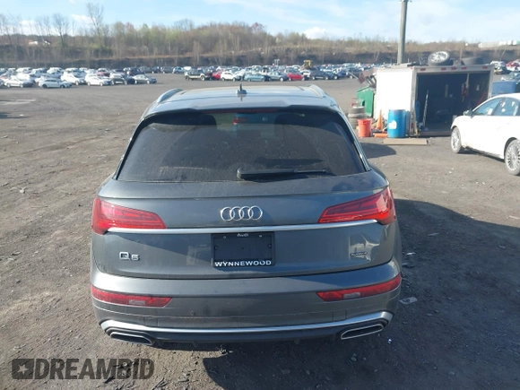 2023 Audi Q5 S line Premium Plus z VIN WA1EAAFY5P2133268, wystawiony jako IAAI lot #42043262 z przebiegiem 21 664 mil mil oraz . Historia ofert i sprzedaży dostępna na DreamBid. Obrazek 16.
