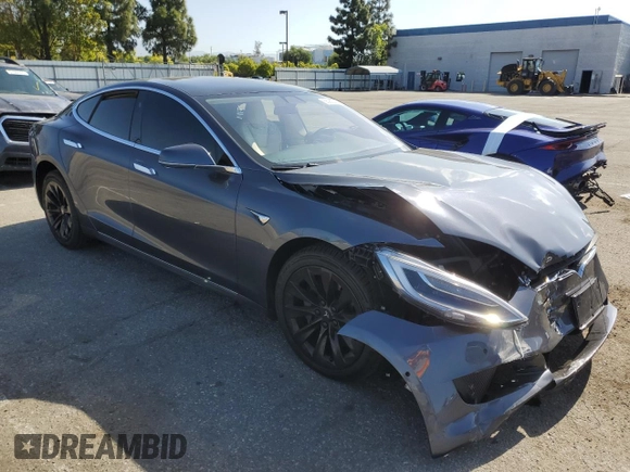 2018 Tesla Model S 75D с VIN 5YJSA1E21JF234804, выставлен на аукционе Copart как лот 56966355 с пробегом 56 379 миль миль и Списание • Salvage title. История ставок и продаж доступна на DreamBid. Изображение 4.