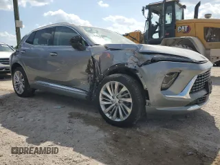 2024 Buick Envision Avenir with VIN LRBFZSE44RD058379, listed as a Copart auction lot 52585945 with 2,284 mi miles and Salvage Title. Bid and sale history available at carsss.com. Image 4.