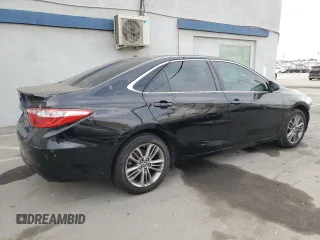2015 Toyota Camry XLE with VIN 4T1BF1FK0FU074604, listed as a Copart auction lot 85343374 with 111,811 mi miles and Salvage Title. Bid and sale history available at DreamBid. Image 3.