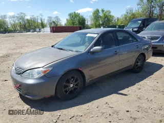 2002 Toyota Camry XLE z VIN 4T1BF30K42U528254, wystawiony jako Copart lot #54322835 z przebiegiem 223 716 mil mil oraz Nie do naprawy • Non repairable. Historia ofert i sprzedaży dostępna na DreamBid. Obrazek 1.