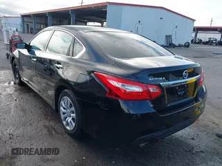 2016 Nissan Altima SR with VIN 1N4AL3APXGC247355, listed as a IAAI auction lot 42201570 with 149,466 mi miles and . Bid and sale history available at DreamBid. Image 3.
