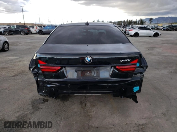 2019 BMW 7 Series 740i with VIN WBA7E2C55KB217499, listed as a Copart auction lot 43136573 with 36,419 mi miles. Bid and sale history available at carsss.com. Image 6.