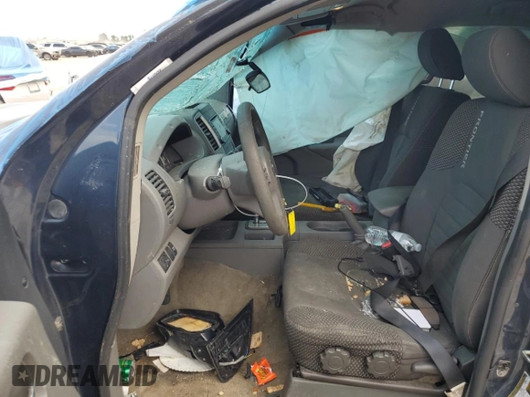 2018 Nissan Frontier SV z VIN 1N6DD0ER6JN719185, wystawiony jako Copart lot #54620055 z przebiegiem 83 301 mil mil oraz Szkoda całkowita • Salvage title. Historia ofert i sprzedaży dostępna na DreamBid. Obrazek 7.