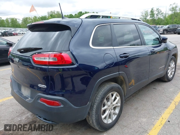 2016 Jeep Cherokee Latitude z VIN 1C4PJMCB2GW145287, wystawiony jako IAAI lot #42302969 z przebiegiem 124 974 mil mil oraz . Historia ofert i sprzedaży dostępna na DreamBid. Obrazek 4.