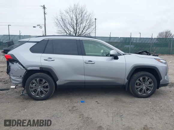 2024 Toyota RAV4 Hybrid XLE Premium with VIN JTMB6RFV0RD140022, listed as a IAAI auction lot 41779613 with 923 mi miles. Bid and sale history available at carsss.com. Image 12.