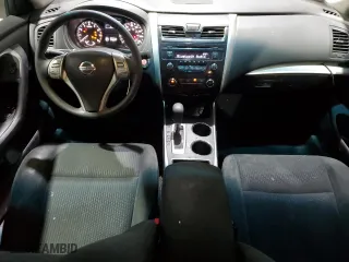2015 Nissan Altima 2.5 SV with VIN 1N4AL3AP5FC165225, listed as a Copart auction lot 49200735 with 92,761 mi miles and Clean Title. Bid and sale history available at carsss.com. Image 8.