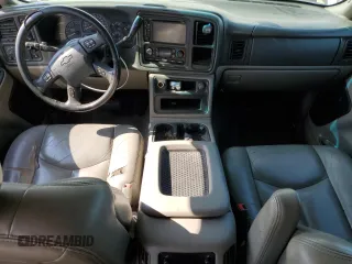 2005 Chevrolet Avalanche Z71 with VIN 3GNEK12Z15G205810, listed as a Copart auction lot 62230515 with Not provided miles and Clean title. Bid and sale history available at DreamBid. Image 8.