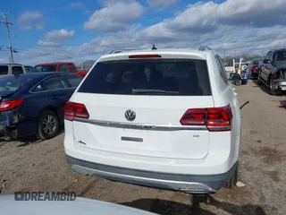 2018 Volkswagen Atlas Launch Edition with VIN 1V2BR2CA5JC513354, listed as a IAAI auction lot 41205605 with 99,793 mi miles and . Bid and sale history available at DreamBid. Image 16.