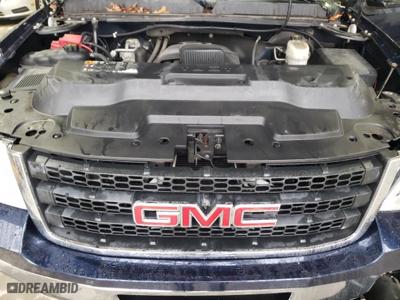 2011 GMC Sierra 2500HD SLE with VIN 1GT220CG1BZ262877, listed as a Copart auction lot 42869035 with 264,996 mi miles and Salvage Title. Bid and sale history available at carsss.com. Image 12.