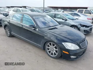 2008 Mercedes-Benz S 5.5L V8 with VIN WDDNG86X08A233022, listed as a IAAI auction lot 41570738 with 144,124 mi miles. Bid and sale history available at carsss.com. Image 1.