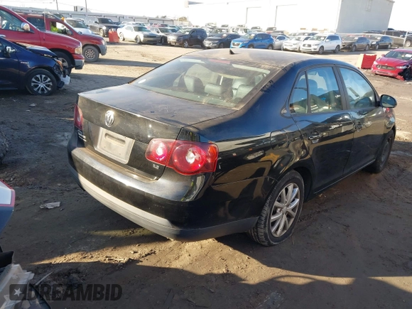 2010 Volkswagen Jetta Limited Edition с VIN 3VWAX7AJ4AM141777, выставлен на аукционе IAAI как лот 41461764 с пробегом 221 764 миль миль и . История ставок и продаж доступна на DreamBid. Изображение 4.