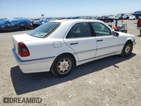 2000 Mercedes-Benz C 230/260/280/320 z VIN WDBHA29G4YA860192, wystawiony jako Copart lot #55161175 z przebiegiem 196 961 mil mil oraz Szkoda całkowita • Salvage title. Historia ofert i sprzedaży dostępna na DreamBid. Obrazek 3.