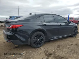 2025 Toyota Camry LE z VIN 4T1DBADK4SU016836, wystawiony jako Copart lot #50876625 z przebiegiem 7496 mil mil oraz Szkoda całkowita • Salvage title. Historia ofert i sprzedaży dostępna na DreamBid. Obrazek 3.