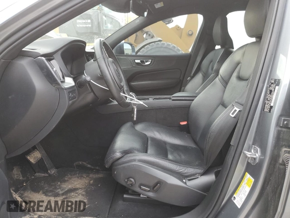 2019 Volvo XC60 z VIN LYVBR0DK2KB263803, wystawiony jako Copart lot #82622984 z przebiegiem 142 294 mil mil oraz Szkoda całkowita • Salvage title. Historia ofert i sprzedaży dostępna na DreamBid. Obrazek 7.