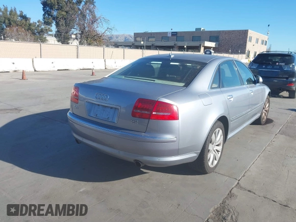 2009 Audi A8 z VIN WAULV94E09N003356, wystawiony jako IAAI lot #41387468 z przebiegiem 101 926 mil mil oraz . Historia ofert i sprzedaży dostępna na DreamBid. Obrazek 4.