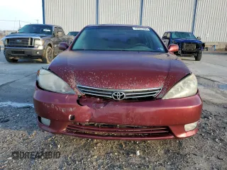 2006 Toyota Camry STD with VIN JTDBE32K063042069, listed as a Copart auction lot 43937285 with 180,796 mi miles and Salvage Title. Bid and sale history available at DreamBid. Image 5.