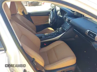 2016 Lexus IS 300/350 z VIN JTHCM1D29G5005468, wystawiony jako IAAI lot #42307494 z przebiegiem 83 932 mil mil oraz . Historia ofert i sprzedaży dostępna na DreamBid. Obrazek 5.