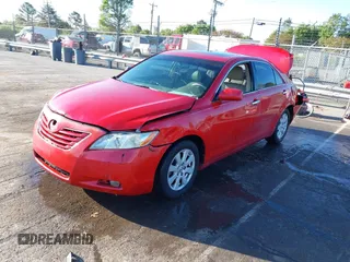 2007 Toyota Camry CE z VIN 4T1BE46K17U137909, wystawiony jako IAAI lot #41988503 z przebiegiem 244 703 mil mil oraz . Historia ofert i sprzedaży dostępna na DreamBid. Obrazek 2.