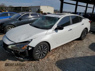 2023 Nissan Altima 2.5 SV with VIN 1N4BL4DV1PN346011, listed as a Copart auction lot 49451385 with 15,322 mi miles and Salvage Title. Bid and sale history available at carsss.com. Image 1.