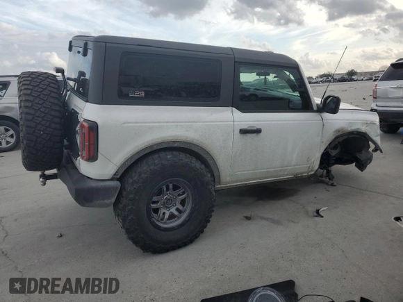 2022 Ford Bronco with VIN 1FMDE5AHXNLB04386, listed as a Copart auction lot 43872315 with Not provided miles and Salvage title. Bid and sale history available at DreamBid. Image 3.