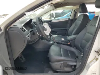 2013 Volkswagen Jetta SE with VIN 3VWDP7AJ7DM418763, listed as a Copart auction lot 56420575 with 130,301 mi miles and Salvage title. Bid and sale history available at DreamBid. Image 7.