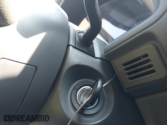 2006 Ford Freestyle SE z VIN 1FMZK04156GA07445, wystawiony jako IAAI lot #42450927 z przebiegiem 139 521 mil mil oraz . Historia ofert i sprzedaży dostępna na DreamBid. Obrazek 11.