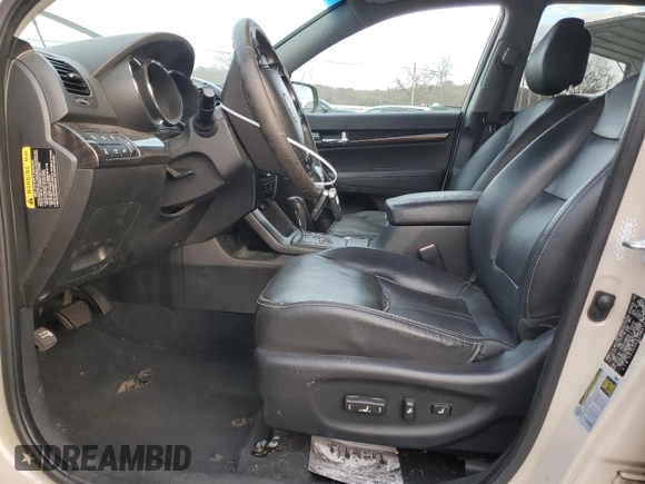 2011 Kia Sorento EX with VIN 5XYKUDA29BG103855, listed as a Copart auction lot 83255934 with 312,649 mi miles and Clean Title. Bid and sale history available at carsss.com. Image 7.