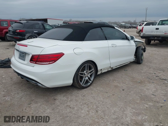 2016 Mercedes-Benz E 400 with VIN WDDKK6FF0GF319946, listed as a IAAI auction lot 41624659 with 54,551 mi miles and . Bid and sale history available at carsss.com. Image 4.