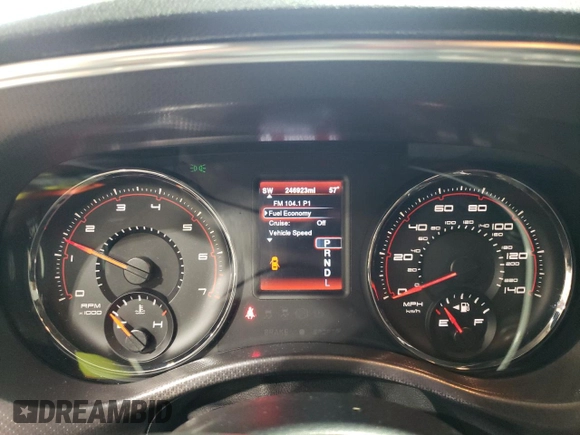 2014 Dodge Charger SXT z VIN 2C3CDXHG8EH156161, wystawiony jako Copart lot #58161945 z przebiegiem 246 923 mil mil oraz Czysty tytuł • Clean title. Historia ofert i sprzedaży dostępna na DreamBid. Obrazek 9.