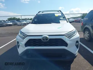 2020 Toyota RAV4 XLE with VIN 2T3W1RFV2LW068363, listed as a IAAI auction lot 42456921 with 125,014 mi miles and . Bid and sale history available at DreamBid. Image 12.