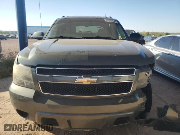 2011 Chevrolet Avalanche LS with VIN 3GNMCEE00BG100796, listed as a Copart auction lot 73812144 with 216,694 mi miles and Salvage Title. Bid and sale history available at carsss.com. Image 5.