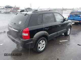 2007 Hyundai Tucson SE with VIN KM8JN72D17U637394, listed as a IAAI auction lot 41505971 with 209,747 mi miles and . Bid and sale history available at DreamBid. Image 4.