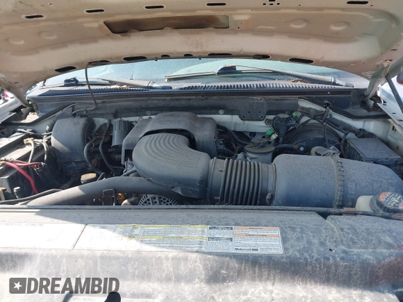 1999 Ford F-250 z VIN 1FTPF28W2XNB25385, wystawiony jako IAAI lot #42768047 z przebiegiem Nie podano mil oraz . Historia ofert i sprzedaży dostępna na DreamBid. Obrazek 10.