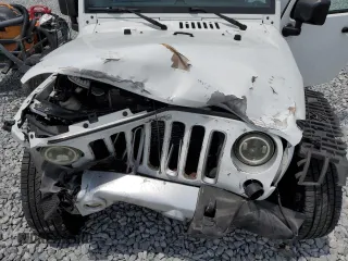 2018 Jeep Wrangler Unlimited Sahara z VIN 1C4BJWEGXJL838339, wystawiony jako Copart lot #54161375 z przebiegiem 70 556 mil mil oraz Szkoda całkowita • Salvage title. Historia ofert i sprzedaży dostępna na DreamBid. Obrazek 11.