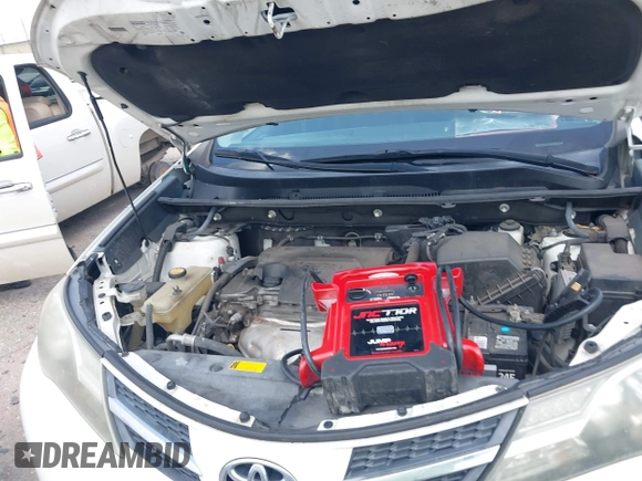 2013 Toyota RAV4 XLE with VIN 2T3WFREV1DW033527, listed as a IAAI auction lot 42632199 with 183,273 mi miles and . Bid and sale history available at DreamBid. Image 10.