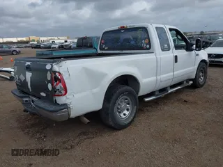2003 Ford F-250 XL с VIN 1FTNX20L33EA76875, выставлен на аукционе IAAI как лот 41906622 с пробегом 182 874 миль миль и . История ставок и продаж доступна на DreamBid. Изображение 4.