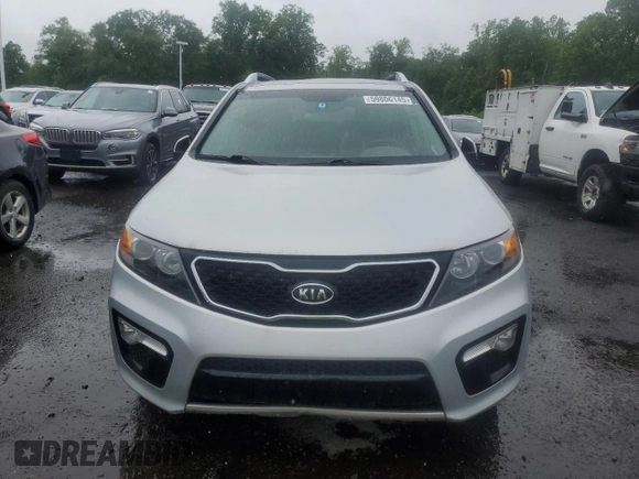 2013 Kia Sorento SX with VIN 5XYKWDA22DG381431, listed as a Copart auction lot 59806145 with Not provided miles and Clean title. Bid and sale history available at DreamBid. Image 5.