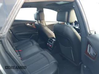2014 Audi A7 Prestige с VIN WAU2GAFC0EN080435, выставлен на аукционе IAAI как лот 41208743 с пробегом 78 554 миль миль и . История ставок и продаж доступна на DreamBid. Изображение 8.