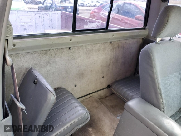 1998 Nissan Frontier XE z VIN 1N6DD26SXWC362674, wystawiony jako Copart lot #48180145 z przebiegiem 167 333 mil mil oraz Szkoda całkowita • Salvage title. Historia ofert i sprzedaży dostępna na DreamBid. Obrazek 10.