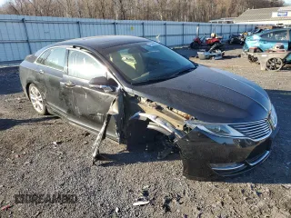 2014 Lincoln MKZ Hybrid z VIN 3LN6L2LU8ER825265, wystawiony jako Copart lot #49480805 z przebiegiem 138 746 mil mil oraz Szkoda całkowita • Salvage title. Historia ofert i sprzedaży dostępna na DreamBid. Obrazek 4.