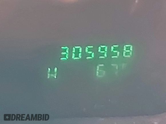 2003 Ford Explorer XLT z VIN 1FMZU63K03UB22071, wystawiony jako IAAI lot #41610461 z przebiegiem 305 958 mil mil oraz . Historia ofert i sprzedaży dostępna na DreamBid. Obrazek 7.