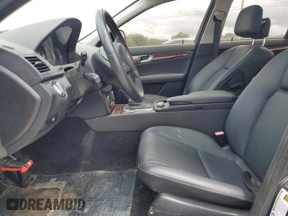 2009 Mercedes-Benz C 300 Sport z VIN WDDGF54XX9F232445, wystawiony jako Copart lot #61607885 z przebiegiem 89 568 mil mil oraz Szkoda całkowita • Salvage title. Historia ofert i sprzedaży dostępna na DreamBid. Obrazek 7.